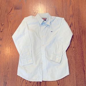 Vineyard vines